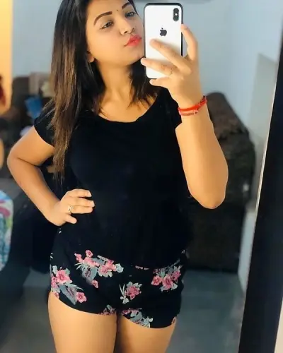 Thikri Escorts